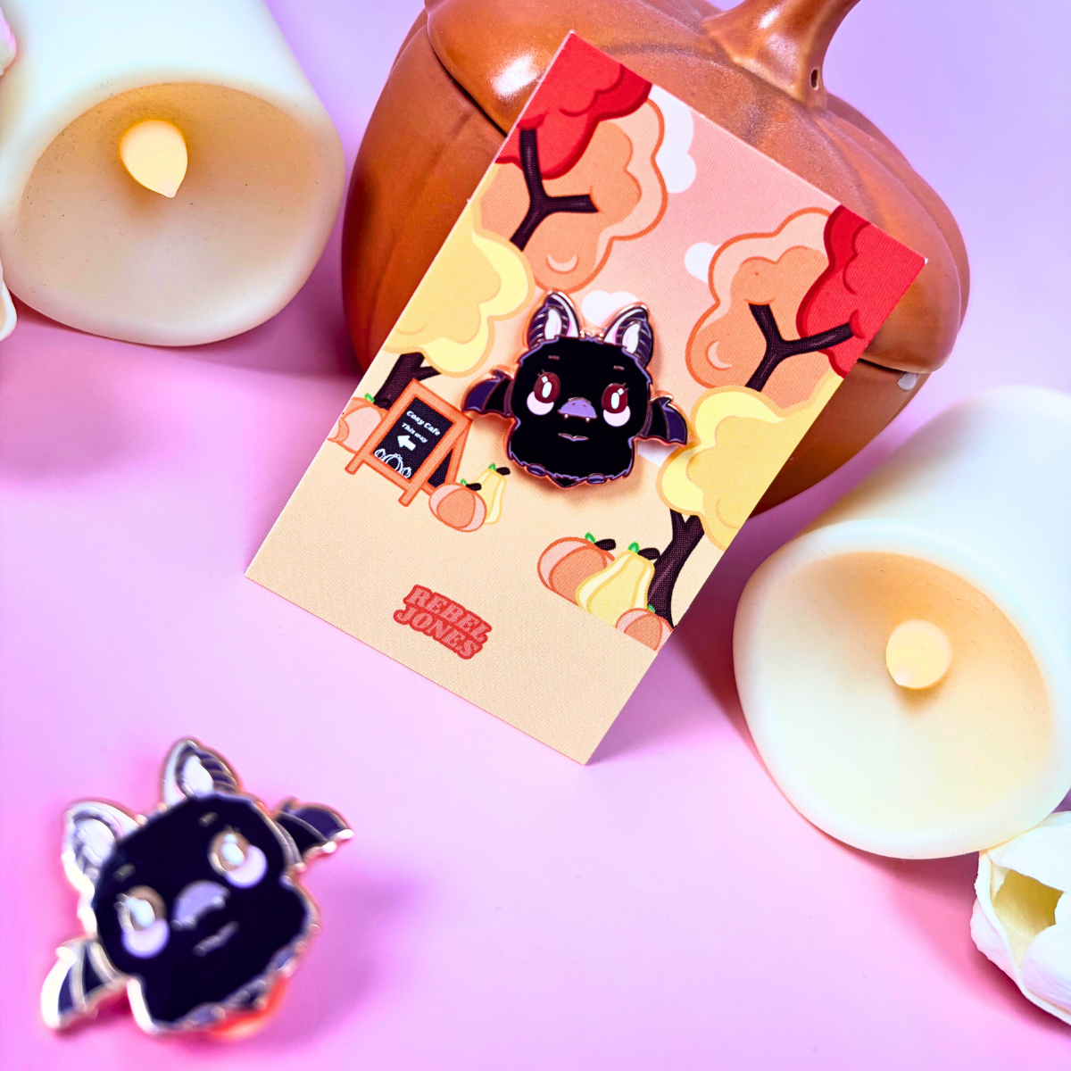 Fang the Bat, Pin - SECONDS
