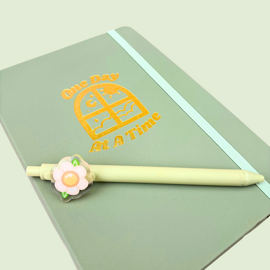 Flower Charm, Pen