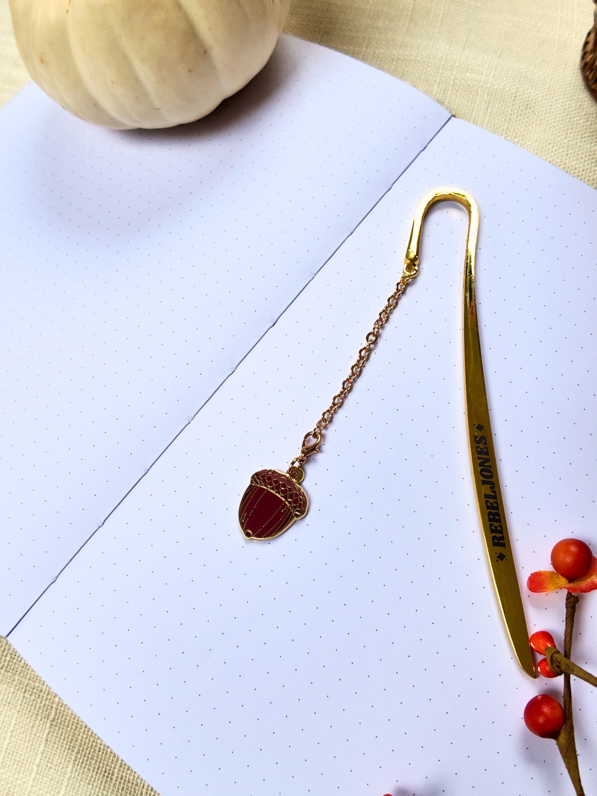 Buildable Bookmark Starter Kit - Acorn Charm