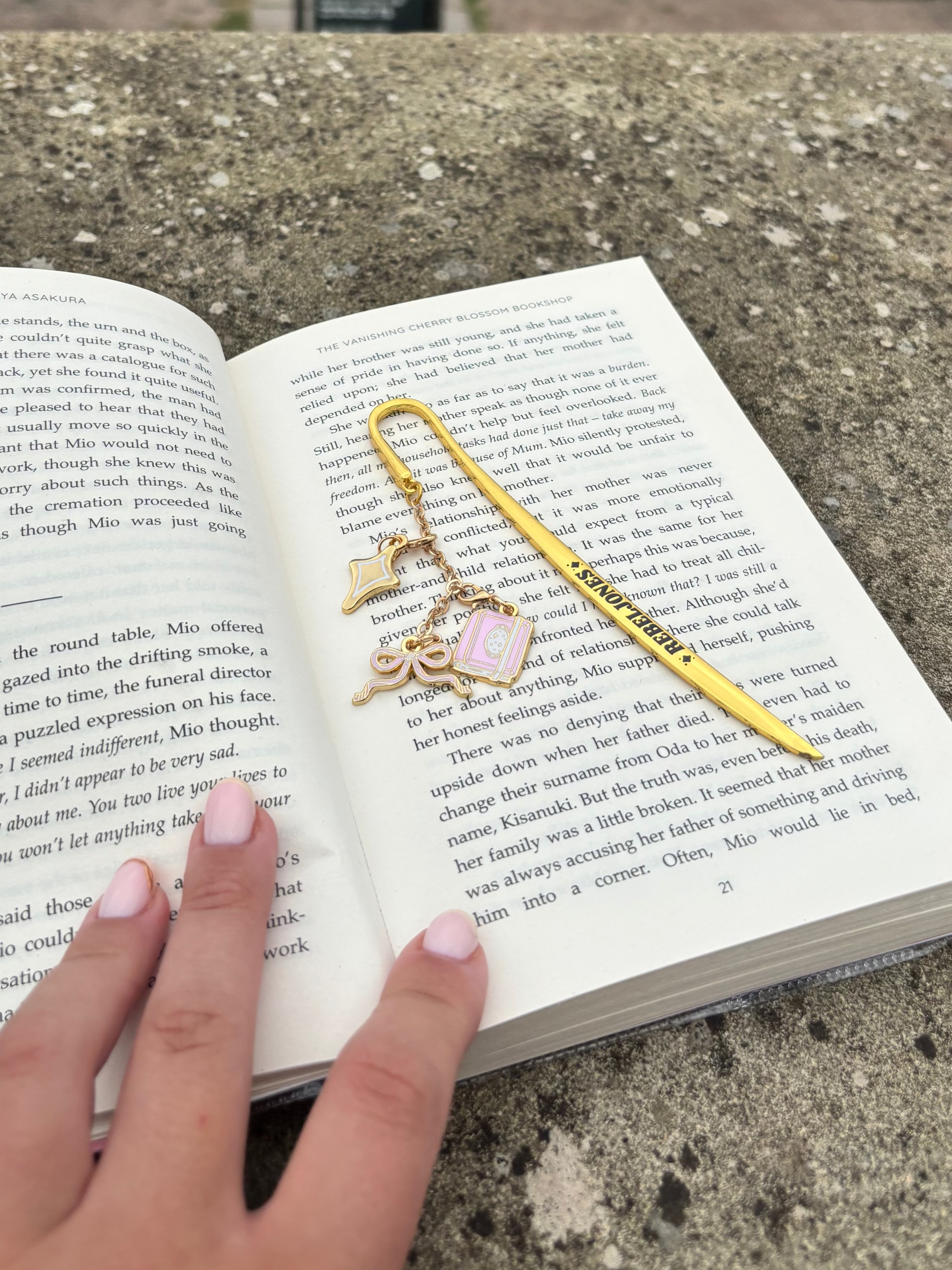 Buildable Bookmark